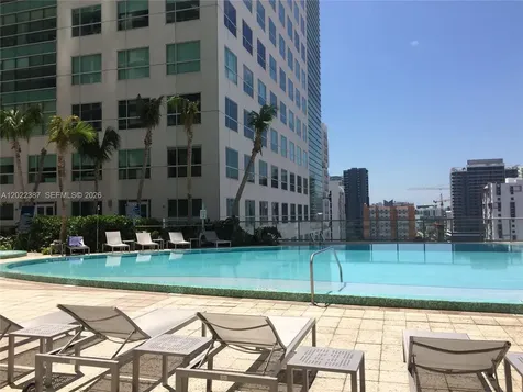 185 SW 7th Street Miami FL 33130