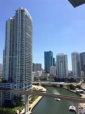 185 SW 7th Street Miami FL 33130