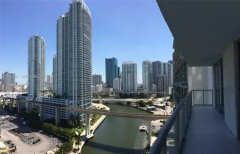 185 SW 7th Street Miami FL 33130