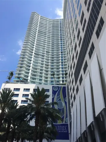 185 SW 7th Street Miami FL 33130