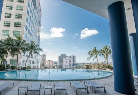185 SW 7th Street Miami FL 33130