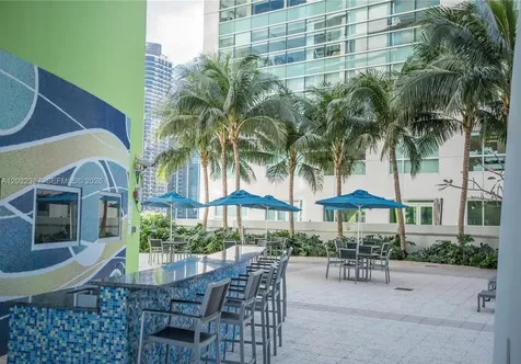 185 SW 7th Street Miami FL 33130
