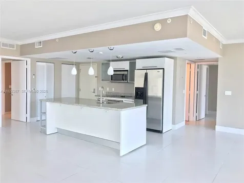 185 SW 7th Street Miami FL 33130