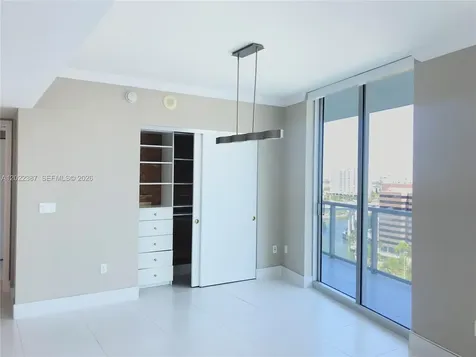 185 SW 7th Street Miami FL 33130