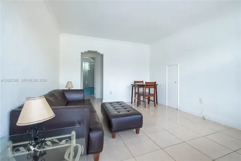 7435 Harding Avenue Miami Beach FL 33141
