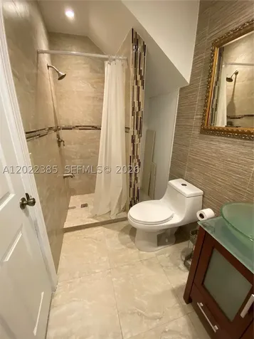 6763 NW 182nd Street Hialeah FL 33015