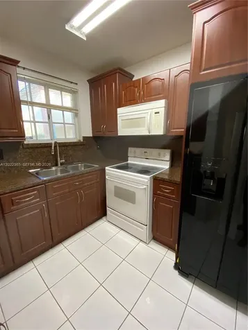 6763 NW 182nd Street Hialeah FL 33015