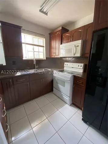 6763 NW 182nd Street Hialeah FL 33015