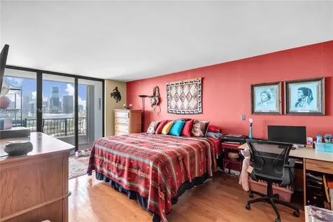 555 NE 15th Street Miami FL 33132