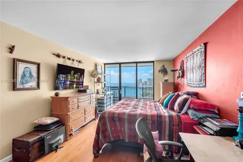 555 NE 15th Street Miami FL 33132