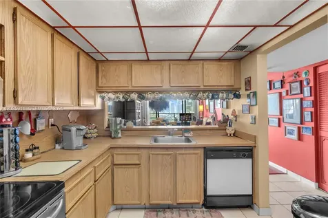 555 NE 15th Street Miami FL 33132
