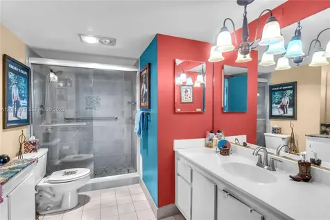 555 NE 15th Street Miami FL 33132