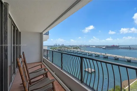 555 NE 15th Street Miami FL 33132