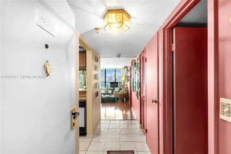 555 NE 15th Street Miami FL 33132