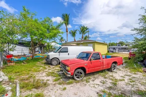2365 NW 155th Street Miami Gardens FL 33054