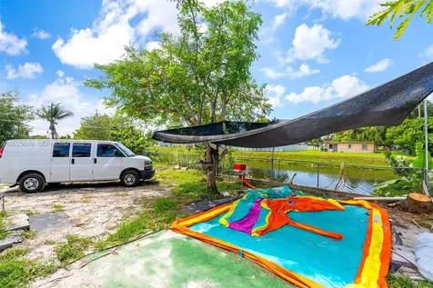 2365 NW 155th Street Miami Gardens FL 33054
