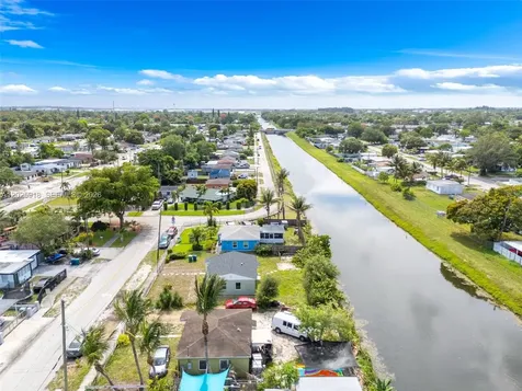 2365 NW 155th Street Miami Gardens FL 33054