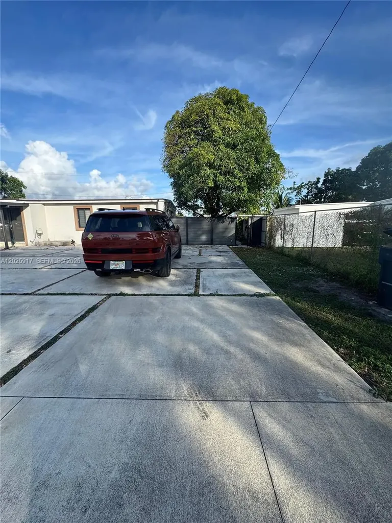 Miami FL 33165
