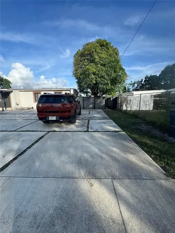 Miami FL 33165