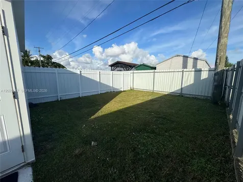 Miami FL 33165