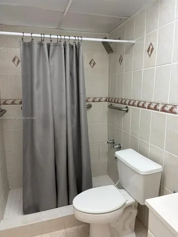6820 W Flagler Street Miami FL 33144