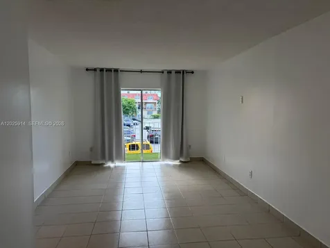 6820 W Flagler Street Miami FL 33144