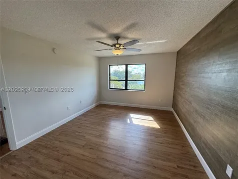 1121 SW 122nd Avenue Miami FL 33184