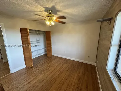 1121 SW 122nd Avenue Miami FL 33184