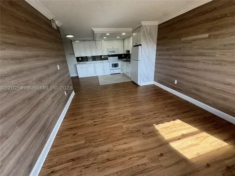1121 SW 122nd Avenue Miami FL 33184