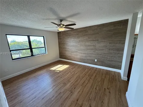 1121 SW 122nd Avenue Miami FL 33184