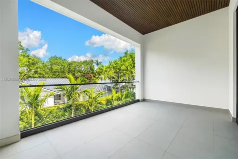 7895 SW 52nd Court Miami FL 33143