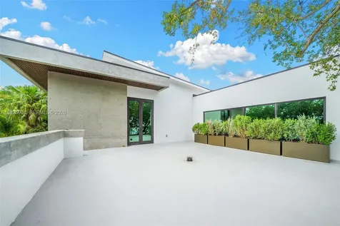 7895 SW 52nd Court Miami FL 33143