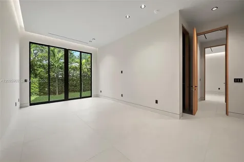 7895 SW 52nd Court Miami FL 33143