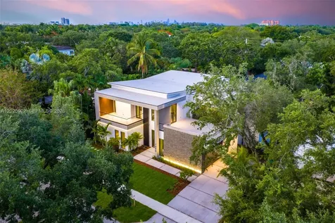 7895 SW 52nd Court Miami FL 33143