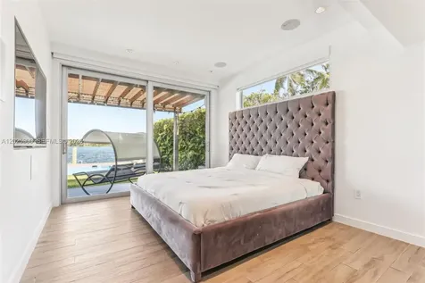 1231 Stillwater Drive Miami Beach FL 33141