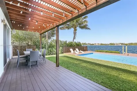 1231 Stillwater Drive Miami Beach FL 33141