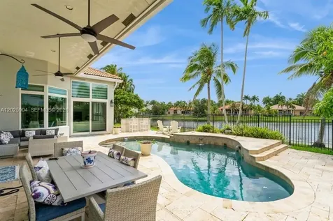 2708 Meadowood Drive Weston FL 33332