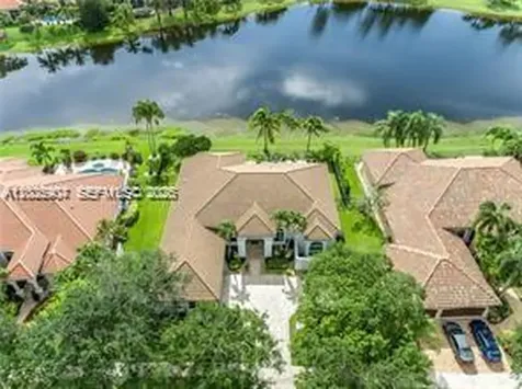 2708 Meadowood Drive Weston FL 33332