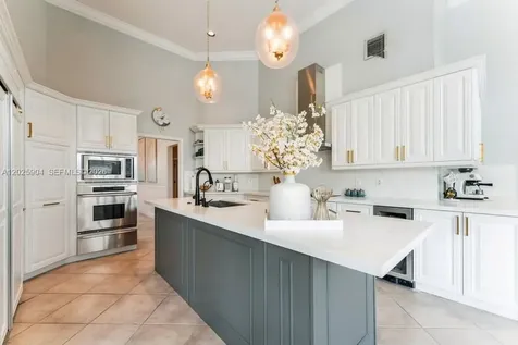 2708 Meadowood Drive Weston FL 33332