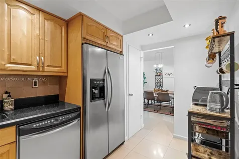 1865 79th St Causeway North Bay Village FL 33141