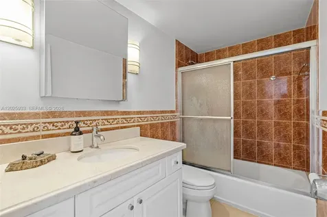 1865 79th St Causeway North Bay Village FL 33141