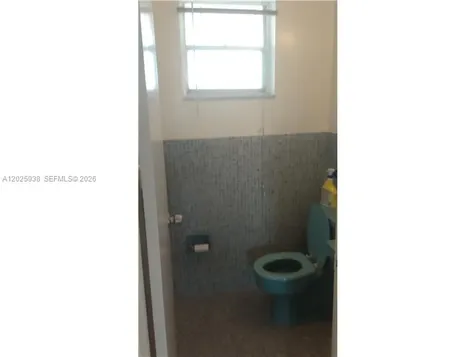 2880 NE 203rd Street Aventura FL 33180