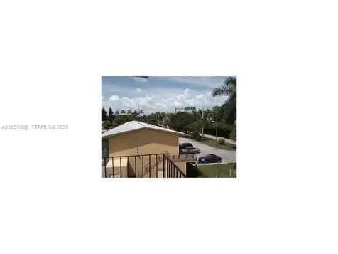 2880 NE 203rd Street Aventura FL 33180