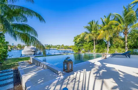 200 W Rivo Alto Drive Miami Beach FL 33139