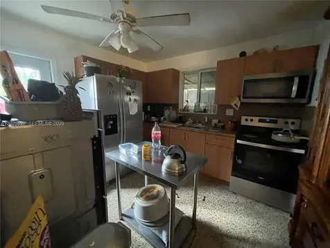 1874 NW 19th Street Miami FL 33125