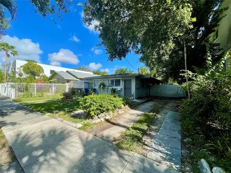 1874 NW 19th Street Miami FL 33125