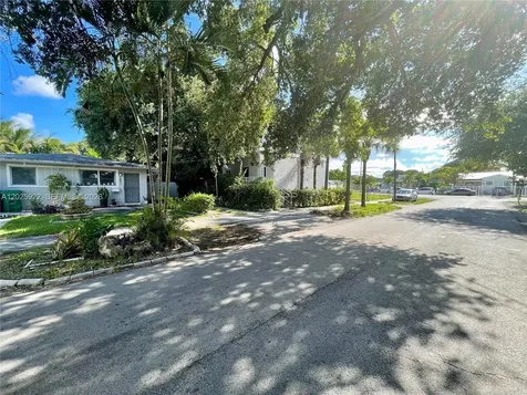 1874 NW 19th Street Miami FL 33125