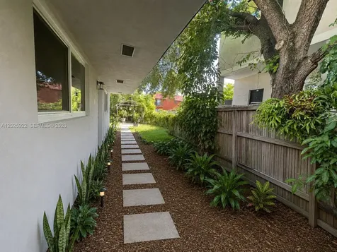 1874 NW 19th Street Miami FL 33125