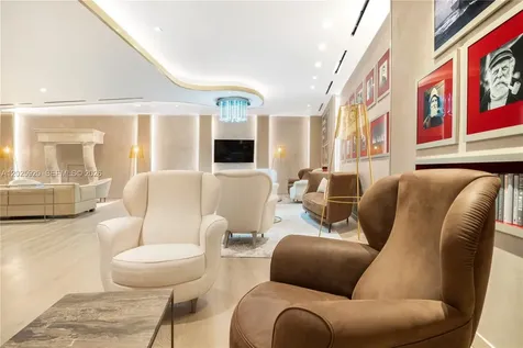 1000 Brickell Miami FL 33131