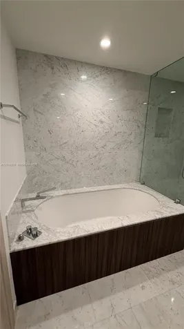 1000 Brickell Miami FL 33131
